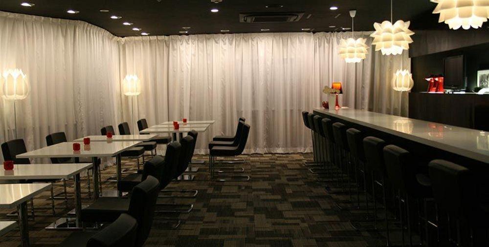 First Cabin Kyoto Karasuma For Women מראה חיצוני תמונה