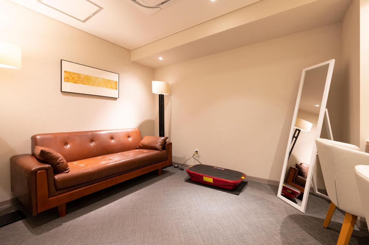 First Cabin Kyoto Karasuma For Women מראה חיצוני תמונה